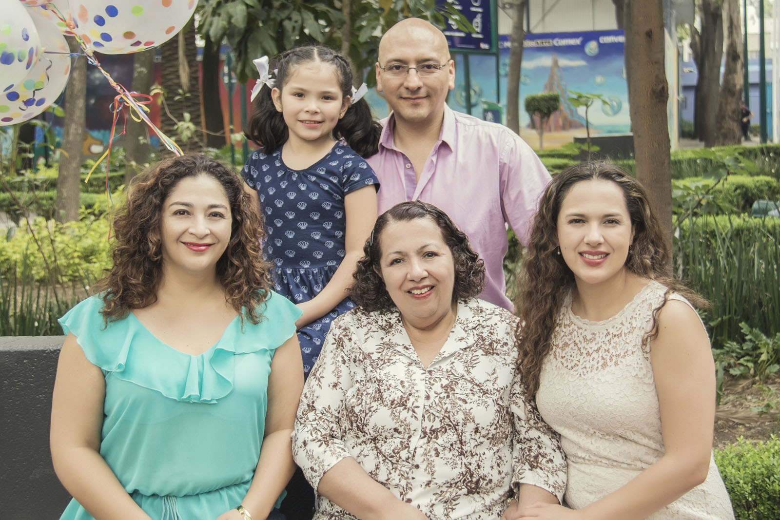 Sesión fotográfica profesional juvenil en estudio