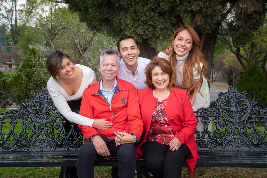 F5A8251 1 Sesión de fotos empresariales familia Sesion de fotos- Fotógrafos CDMX - Coberturas empresariales https://fotografoscdmx.com