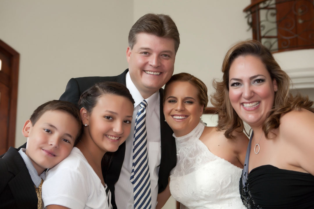 Sesión fotográfica profesional juvenil en estudio