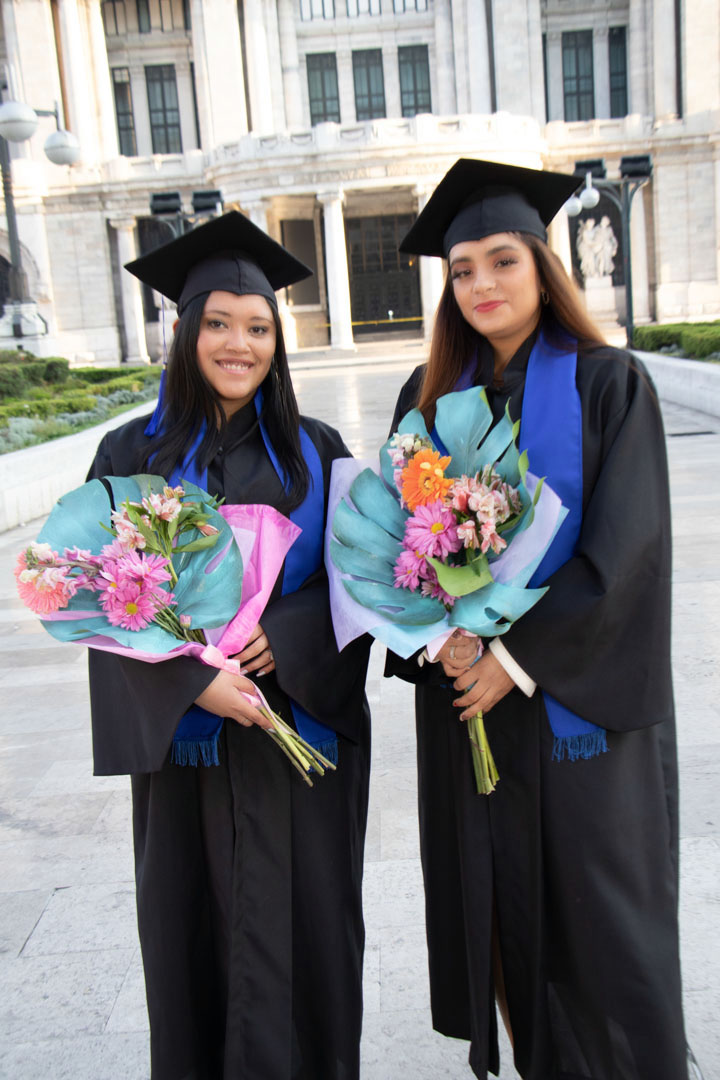Sesión fotográfica profesional juvenil en estudio