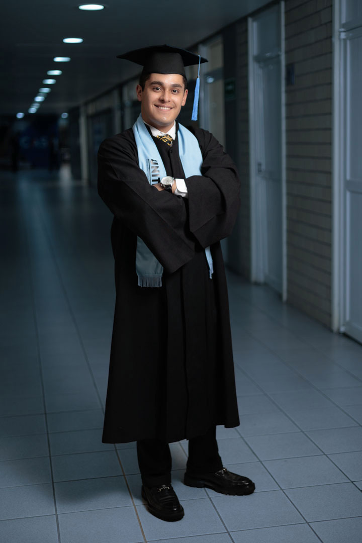 FOTOGRAFOS CDMX FOTOGRAFIA DE GRADUACION GRADUACIONES0030 Sesión de fotos empresariales familia Sesion de fotos- Fotógrafos CDMX - Coberturas empresariales https://fotografoscdmx.com