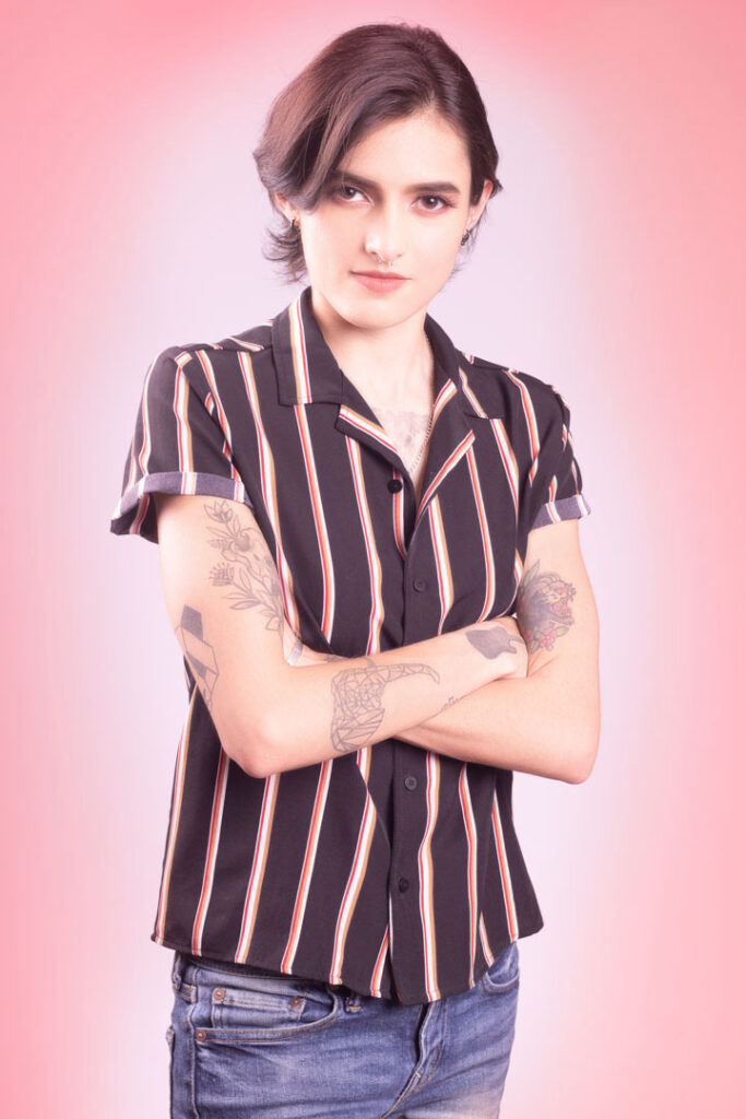 Sesión fotográfica profesional juvenil en estudio