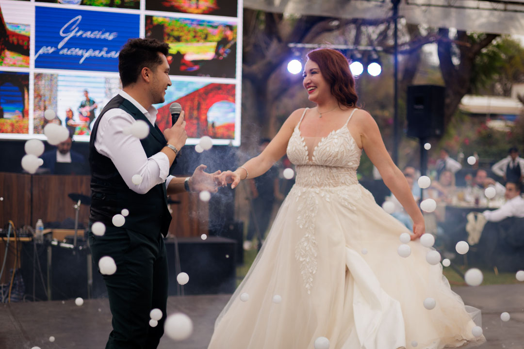 Sesión fotográfica profesional juvenil en estudio