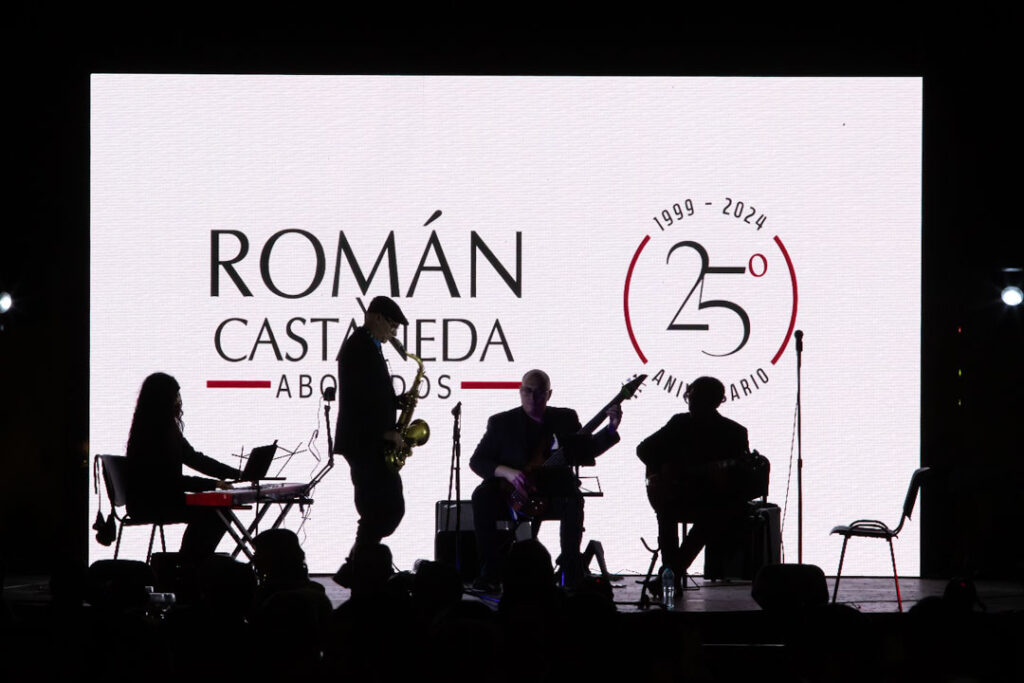 5X7A2271 1 Sesión de fotos empresariales familia Sesion de fotos- Fotógrafos CDMX - Coberturas empresariales https://fotografoscdmx.com