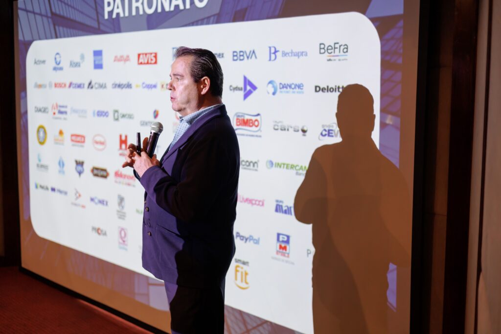 Evento Medikit Torre Mayor piso 5107292025 FotografosCDMX 0072 Sesión de fotos empresariales familia Sesion de fotos- Fotógrafos CDMX - Coberturas empresariales https://fotografoscdmx.com