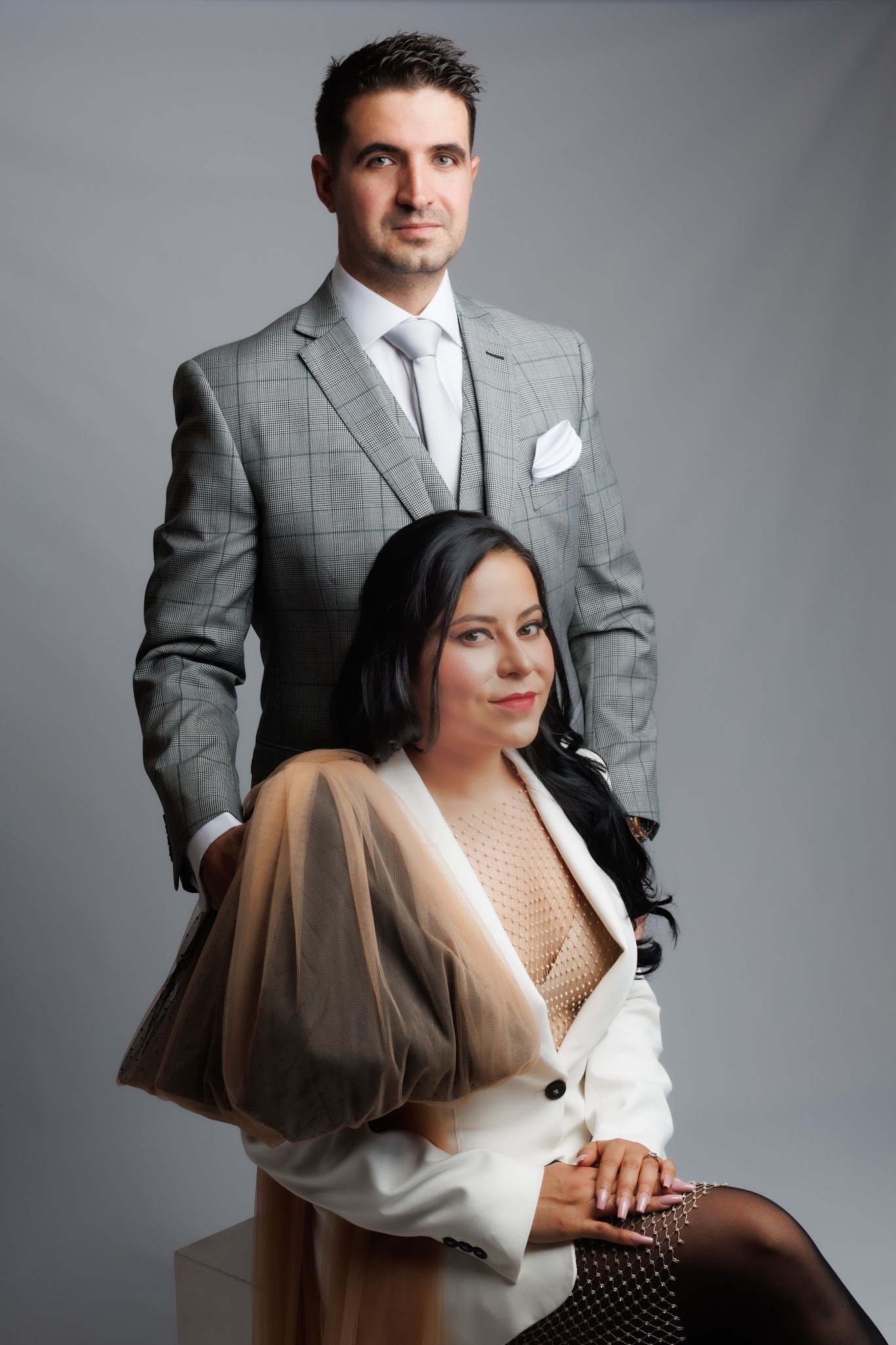 Sesión fotográfica profesional juvenil en estudio